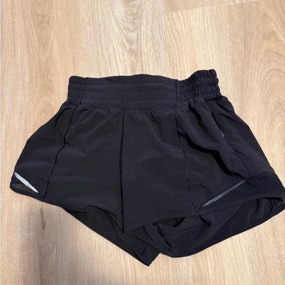 Hotty Hot High-Rise Lined Short 2.5